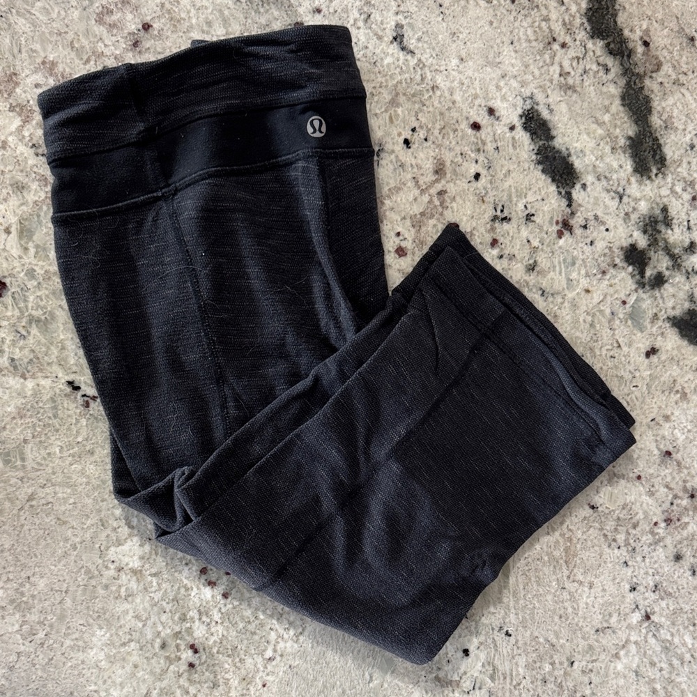 Lululemon Groove Crop II Pants 4 Black Heathered Gray Luon Bootcut Yoga Capri
